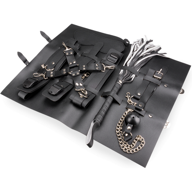 Set BDSM 8 pièces et son rangement