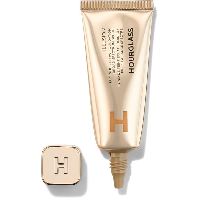 Hourglass Illusion Luminous Glow Foundation - 17