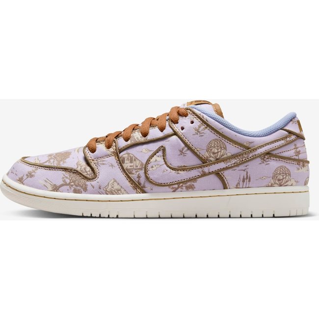 Nike SB Dunk Low
