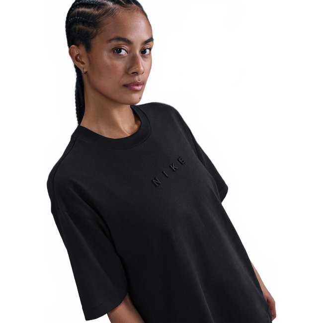 Camiseta Nike Sportswear Relax Feminina