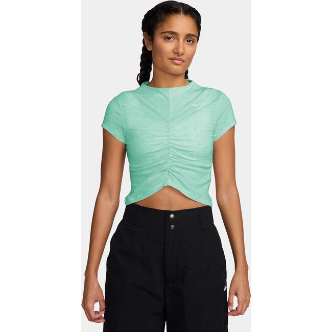 Camiseta Cropped Nike Sportswear Chill Knit Feminina