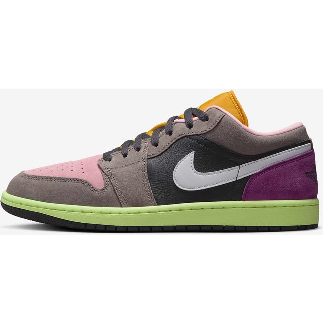 Tênis Nike Air Jordan 1 Low SE
