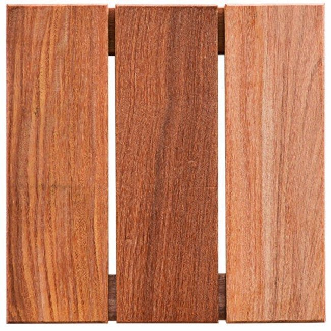 Deck em Placa de Madeira Modular Base Madeira 30cmx30cm Isabela Revestimentos