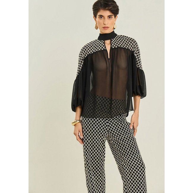 Blusa Maria Valentina Solta Gola Alta Manga Longa Padrão Preto