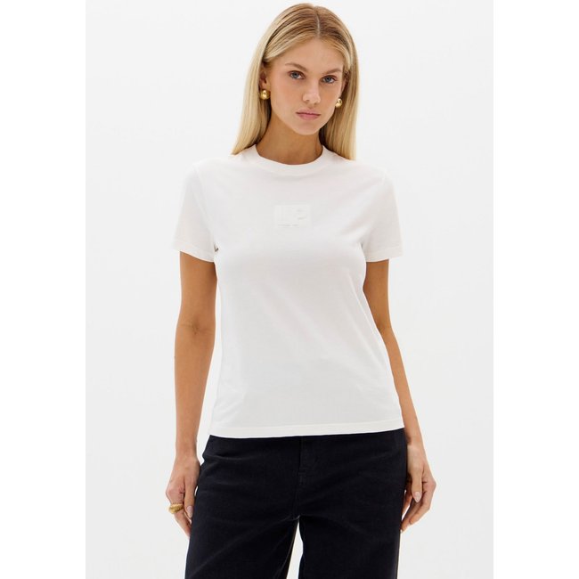 Camiseta Feminina Lança Perfume Logo Em Relevo Branca