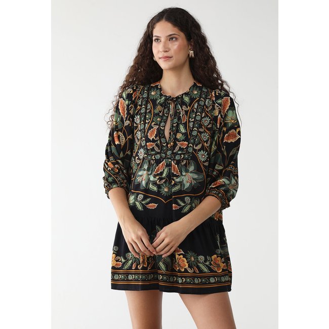 Vestido FARM Curto Marcelle Preta