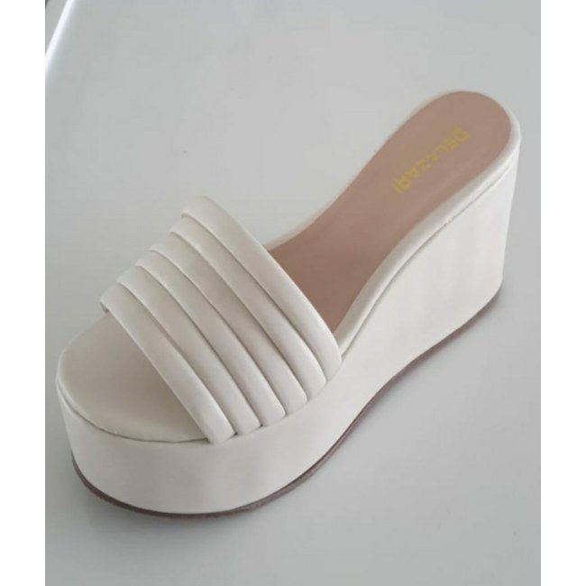 Tamanco Delazari Salto Plataforma Off White Gáspea em Tiras