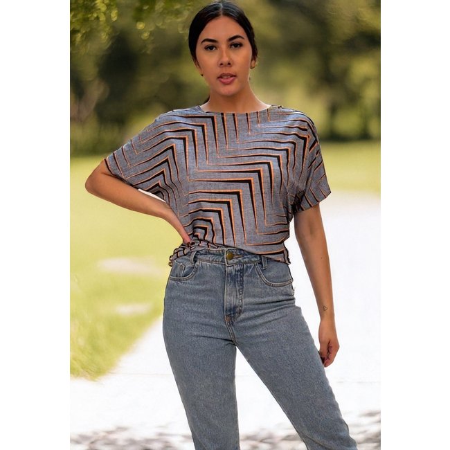 Blusa Básica Morcego Malha Gola Canoa Manga Curta Murici