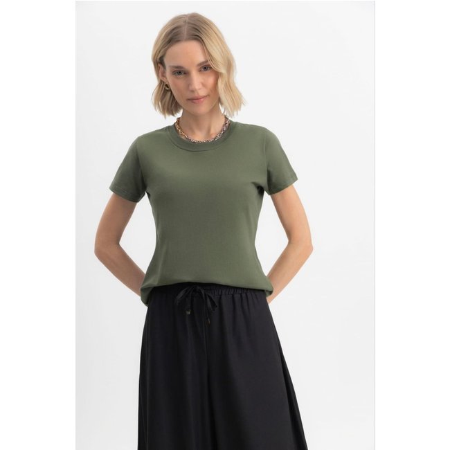 Blusa feminina em malha Essendi Verde