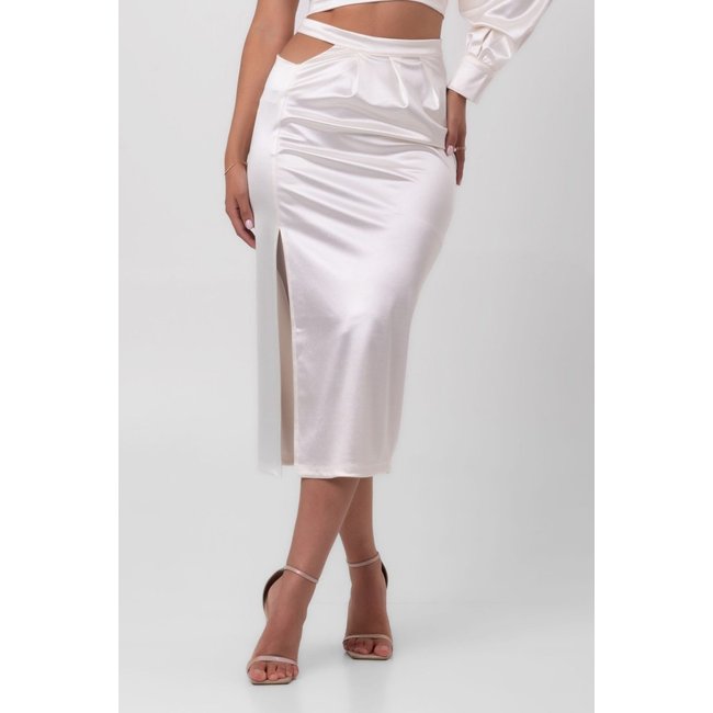 Saia satin midi assimétrica offwhite labrava