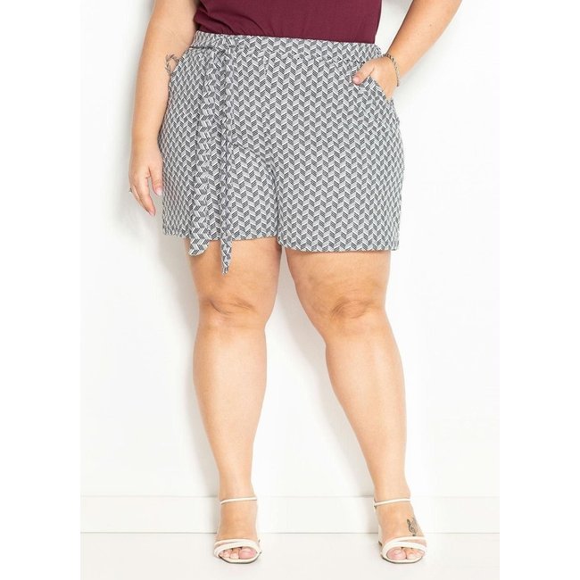 Short Com Amarração Plus Size Chevron Branco Marguerite