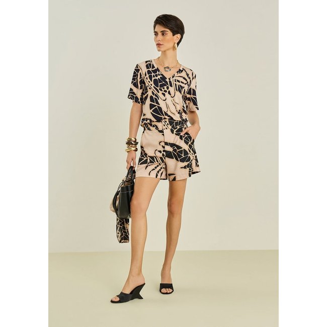 Shorts Maria Valentina Reto Alta Bege