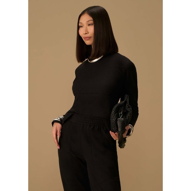 Blusa Maria Valentina Solta Decote Careca Manga Longa Padrão Preto