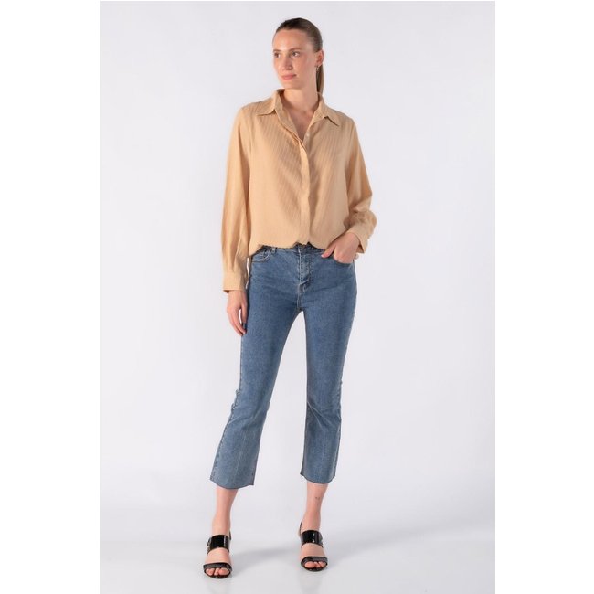 Camisa com textura e detalhe em lurex Bege