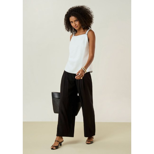 Regata Maria Valentina Solta Decote Quadrado Padrão Off-white