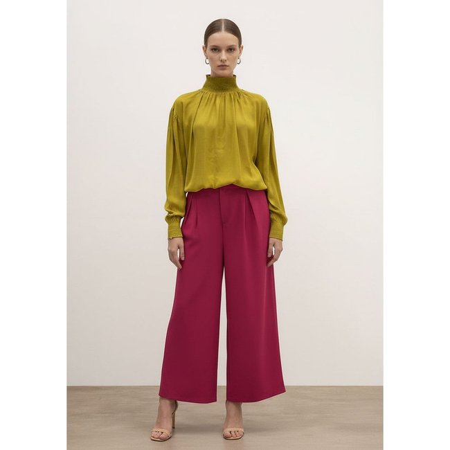 Blusa Iódice Solta Gola Alta Manga Longa Padrão Amarelo