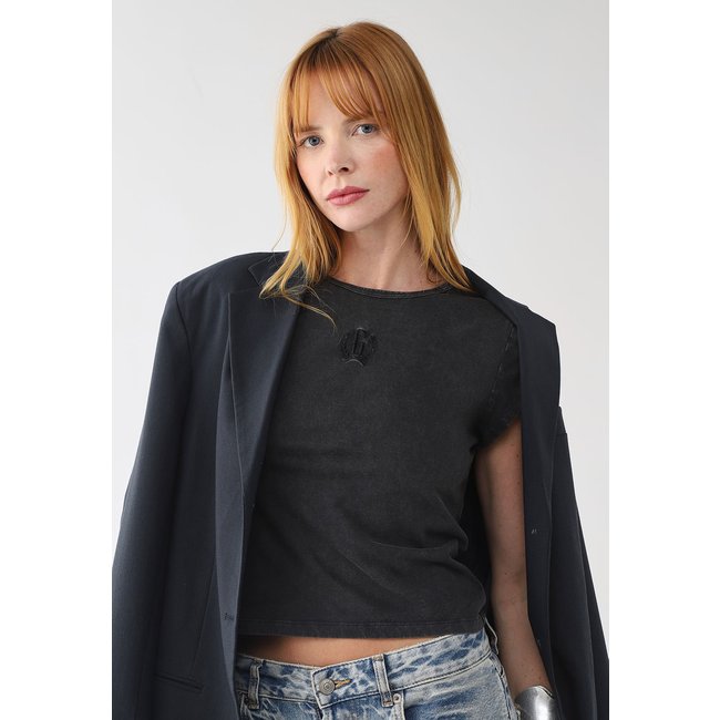 Camiseta Cropped Feminina GAP Logo Bordado Preta