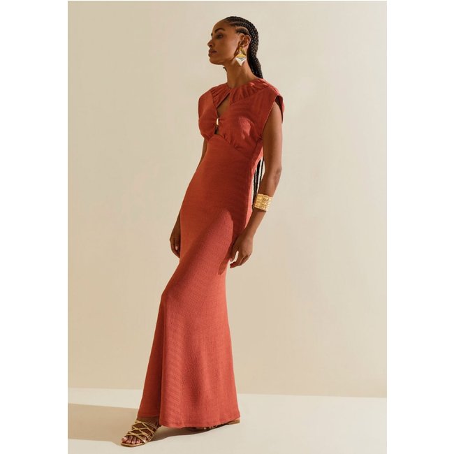 Vestido Morena Rosa Ajustado Decote Careca Manga Curta Longo Marrom