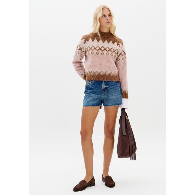 Short Jeans Mom Barra Desfiada Lança Perfume