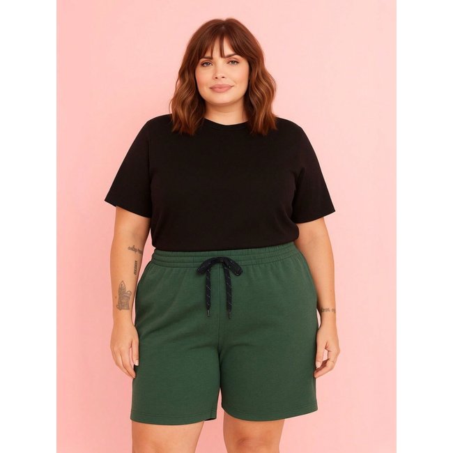 Bermuda de Moletom Plus Size Feminino Verde Shorts de Moletom Plus Size Bermuda de Mulher