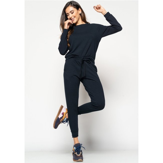 Conjunto Salvatore Comfy Com Casaco Gola Canoa e Jogger Moletinho Preto