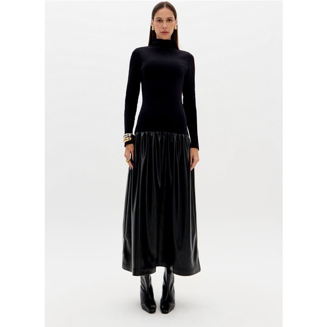 Vestido Super Midi Evasê Lança Perfume