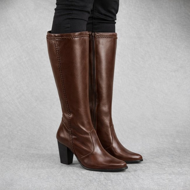 Bota Feminina Miuzzi Montaria Cano Longo Salto Bloco Bico Oval Chocolate