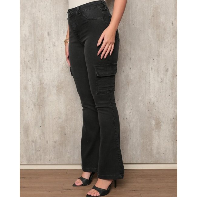 Calça Flare Jeans Feminina Preta - Conforto e Estilo para Todos os Momentos AVEC