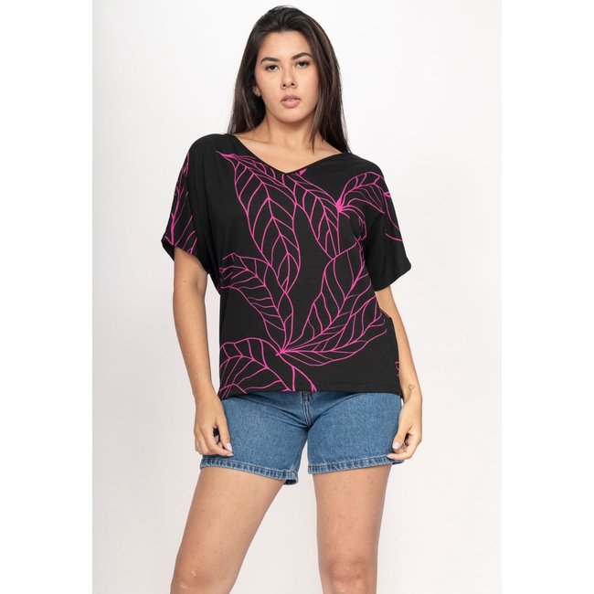 Blusa CabanaFree Básica Morcego Malha Gola V Manga Curta Estampa Antúrios Lilás