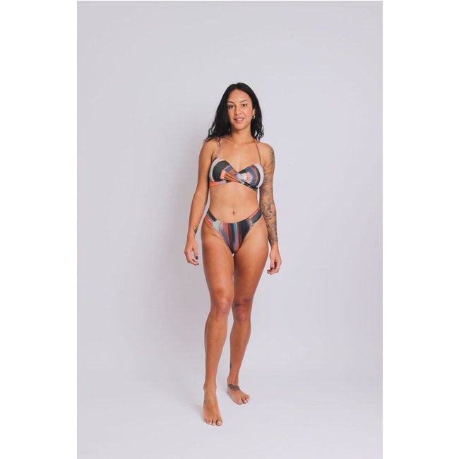 2406 - Calcinha de Biquíni Com Lateral Média Franzida Aurora - Duna Casual