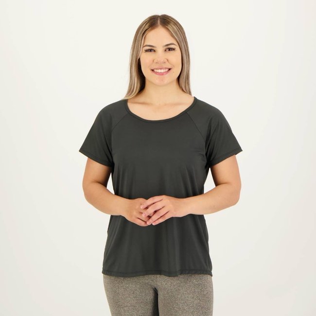 Camiseta Selene Dryfit Básica Feminina Preta