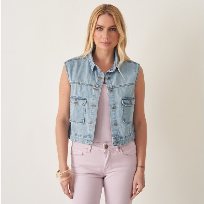Colete Camisa Cropped com Bolsos