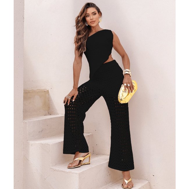 Conjunto Cherry Line Duas Peças Cropeed Blusa Assimetrica Calça Vazada Tricô Preto