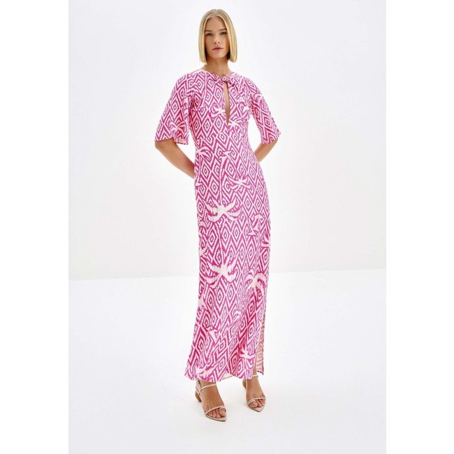 Vestido Longo em Viscose com Cut Decote