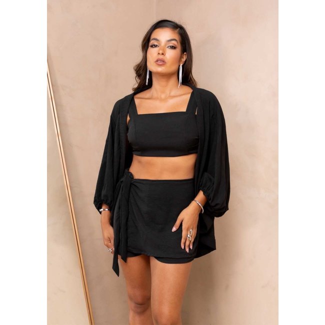 Conjunto 2 peças: Short-saia e Kimono Auryne