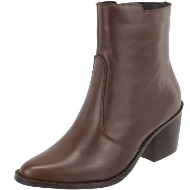 Bota Couro Bico Fino Cano Curto Chocolate Kuento Shoes