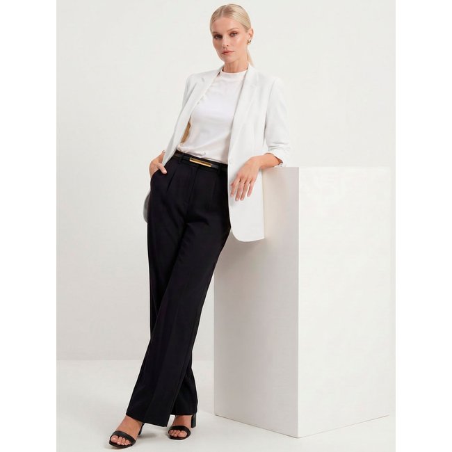 Calça Wide Leg Preta de Alfaiataria Timotea