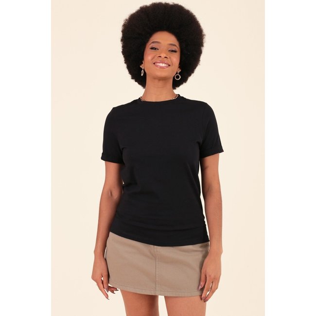 T-Shirt Pop Me Em Meia Malha Básica Decote Redondo Preto
