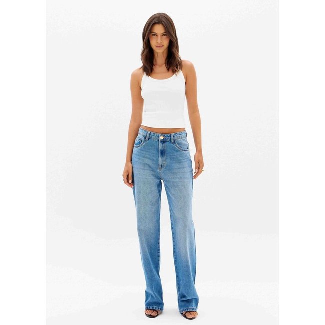 Calça Jeans Reta Com Cintura Alta Lança Perfume
