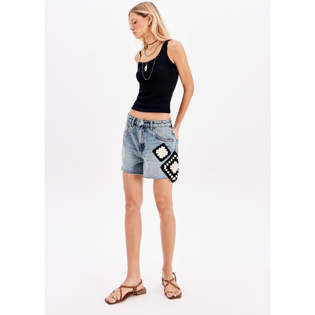 Short Jeans Mom Cintura Alta Aplicação My Favorite Things