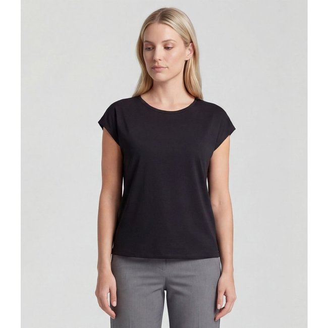 Blusa Feminina em Malha Infinita Cor Preto