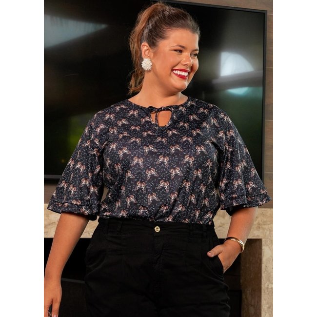 Blusa Em Jersey Acetinado Borboletas Preta Marguerite