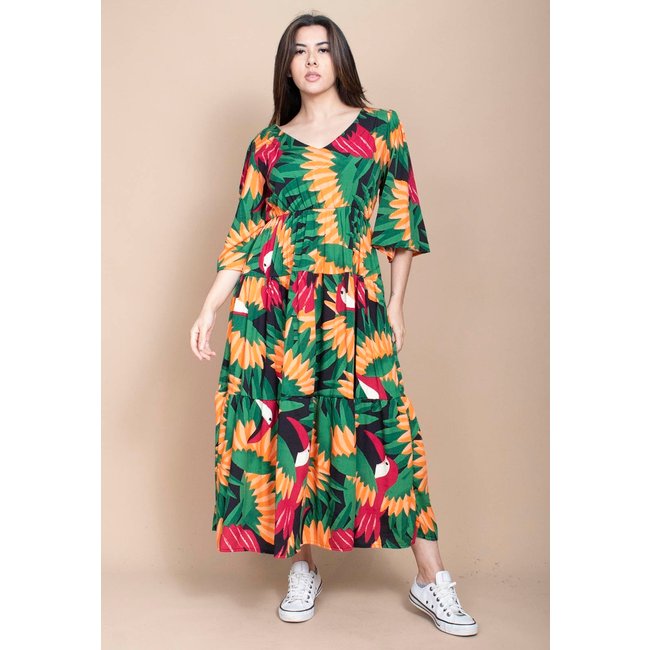 Vestido Longo Cabanafree Plano com Manga e Camadas Estampa Festa dos Tucanos