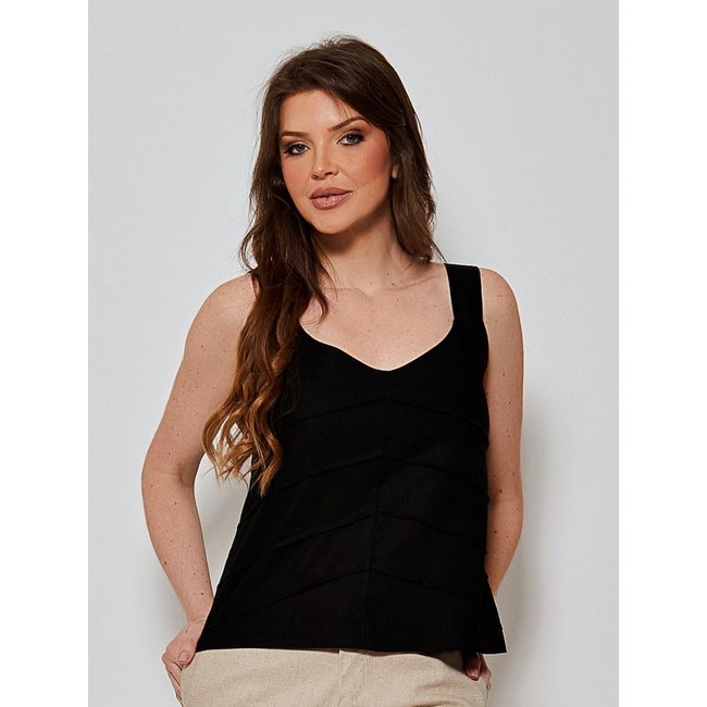 Blusa Mamorena de Alça Larga em Linho com Pregas Frontais