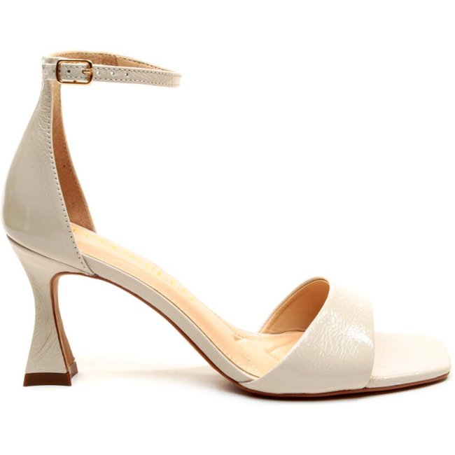 Sandália Couro Off White Salto Médio Cecconello 2694002-2