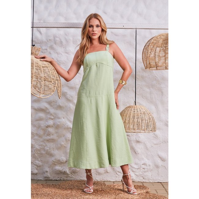 Vestido Mamorena Midi em Tecido Alfaiataria Tulum de Alça com Fivela