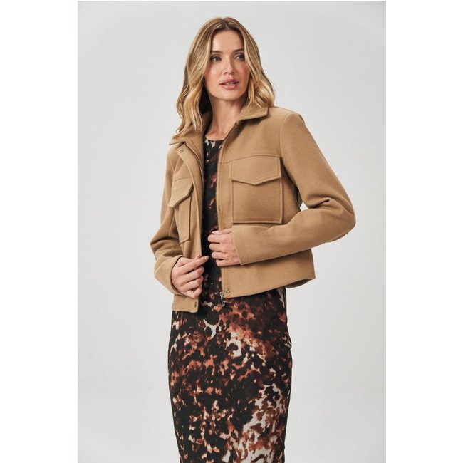 Casaco Two Pocket Feminino Acostamento