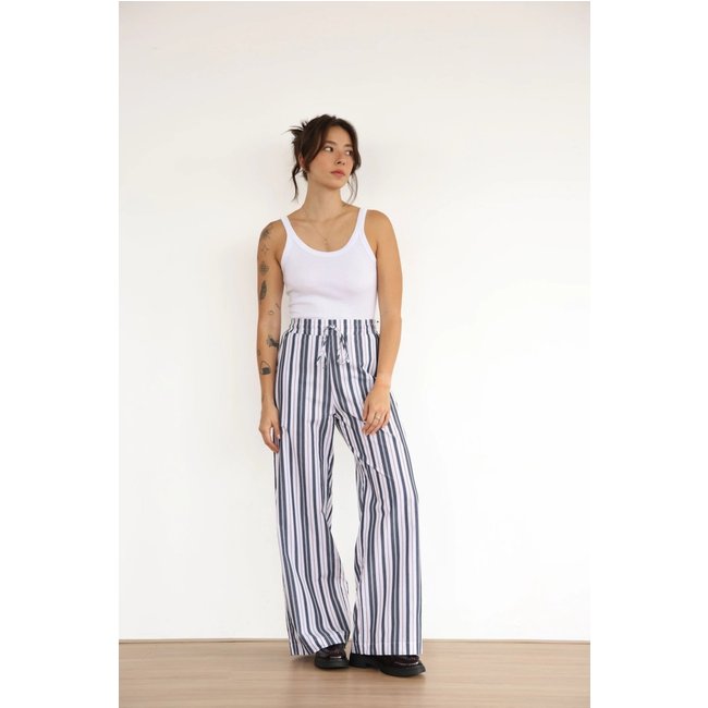 Calça Comfy Listras Dark