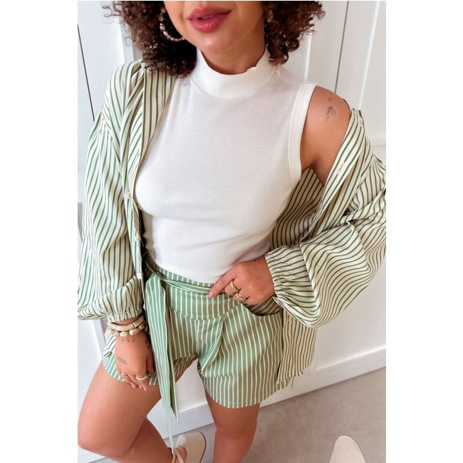 Short Vanibele Listrado Verde