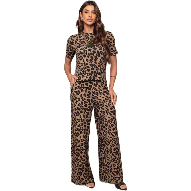 Conjunto Calça Pantalona e Blusa Manga Curta Estampada Dellamarca Animal Print Cáqui